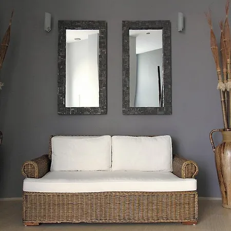 Aparthotel Kondo Suites 4*