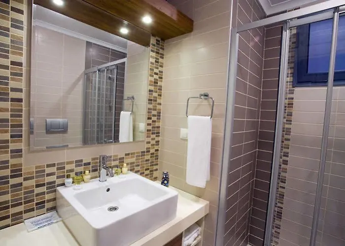 Kondo Suites Apartmanhotel 4*